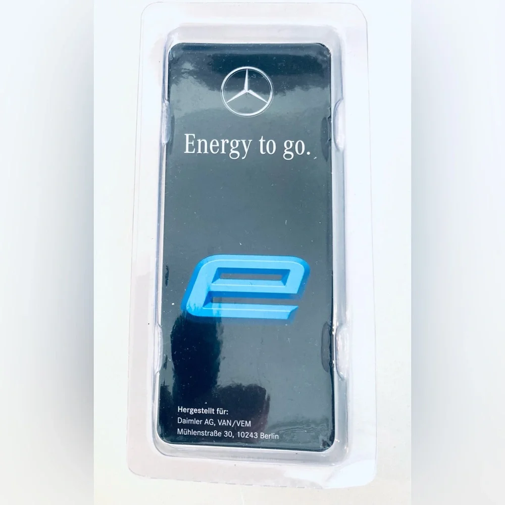 Mercedes Benz USB Lightning Cable USB-C Adapter 2-in-1 Key Ring Dealer Premium